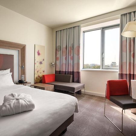 Novotel Almaty City Center Bagian luar foto